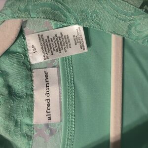 Alfred Dunner Light Green Lace Blouse